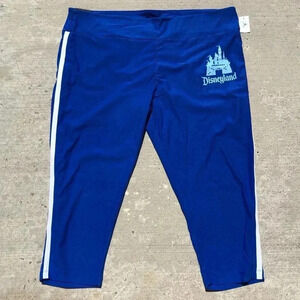 NWT Disneyland Cropped Leggings Women’s Size 2X